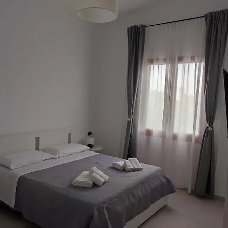 Villa Rita Apartament & Rooms Fontane Bianche